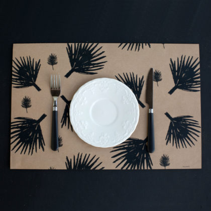 palm Frond, place mats, disposable place mats, tropical ,tabel scopes, beach house, palm frond