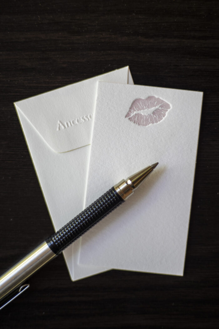 Pink Lips Enclosures (1)